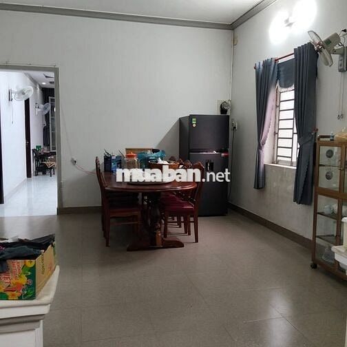 Nhà 2 mặt tiền QL20 360m2, trung tâm thị trấn Madagui