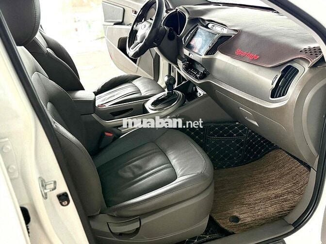 Kia Sportage 2013 2.0 AT AWD - 120000 km