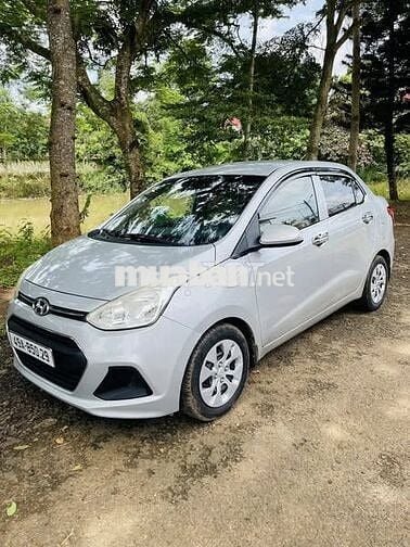 xe huyndai i10 2016 sedan