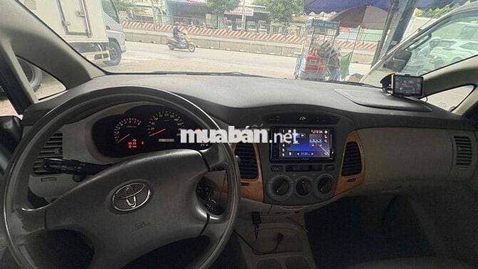 Toyota Innova 2011 V - 186000 km