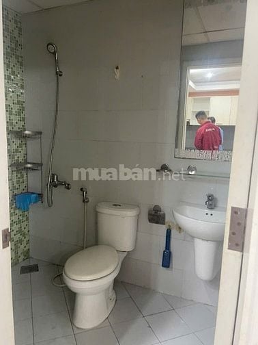 Chung cư Nguyễn Thị Minh Khai, Q1: 83m2, 3p ngủ, 2wc, có NTCB, 11tr/th