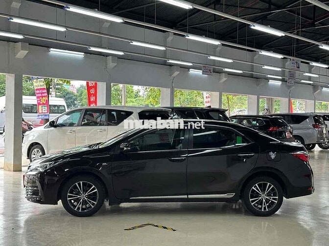 Toyota Altis 1.8G 2020 màu nâu  giá tốt giảm giá