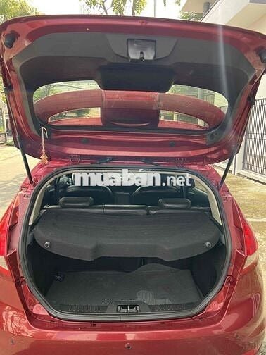 Ford Fiesta 2011 1.6 AT Hatchback - 83000 km