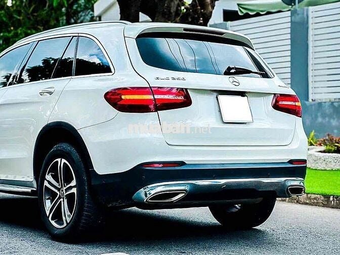 Mercedes Benz GLC 2018 250 4Matic - Màu Trắng