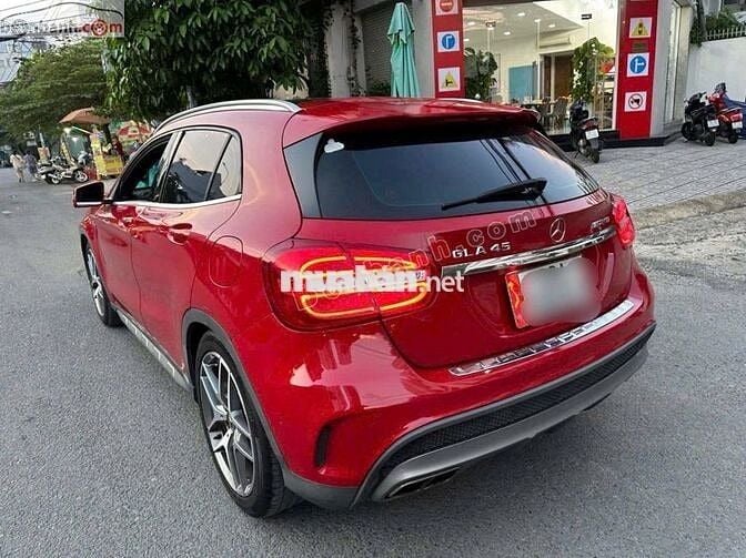 Mercedes Benz GLA class GLA 45 AMG 4Matic 2015