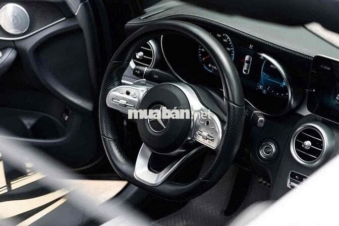 Mercedes C300 AMG Model 2020 - 1 chủ - Đen Đen