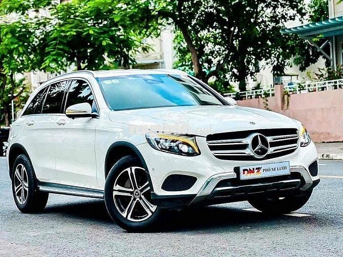 Mercedes Benz GLC 2018 250 4Matic - Màu Trắng