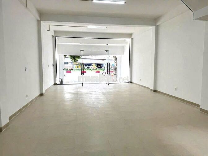 CHO THUÊ MẶT TIỀN CỘNG HÒA P4 Q.TÂN BÌNH 6x30 3 TẦNG GIÁ 90 TRIỆU