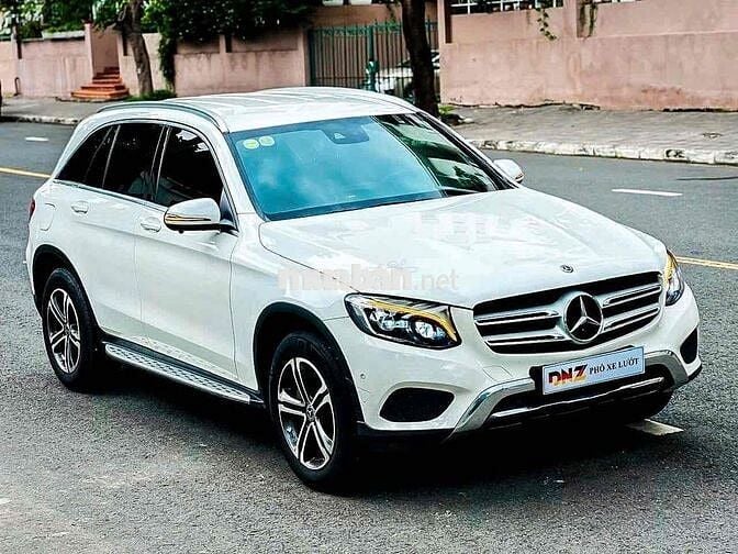 Mercedes Benz GLC 2018 250 4Matic - Màu Trắng