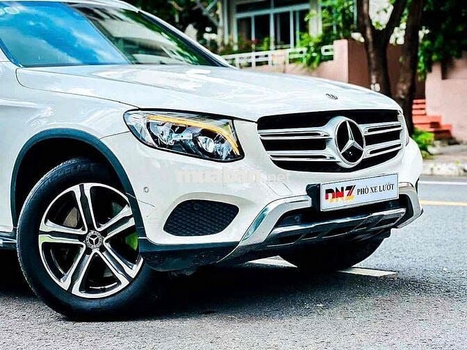 Mercedes Benz GLC 2018 250 4Matic - Màu Trắng