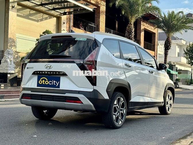 Hyundai Stargazer X 2024 - Màu trắng - 4v1km