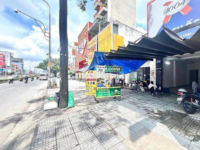 MBKD NGAY MẶT TIỀN QUANG TRUNG TỰ DO KINH DOANH ĐƯỜNG NHIỀU NGƯỜI QUA