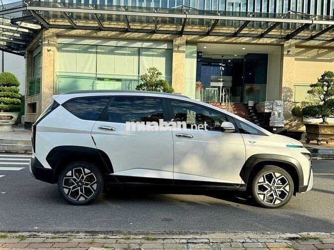 Hyundai Stargazer X 2024 - Màu trắng - 4v1km