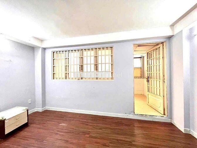 Nguyên căn Gần MẶt Tiền Huỳnh Văn Bánh Lê văn sỹ 4 TẦNG 3 PN 4wc