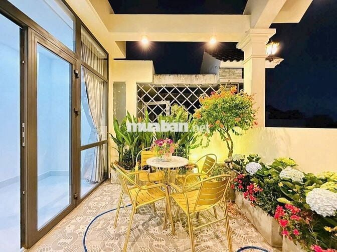 CHỈ 8TY - NHÀ BÁN CỔ ĐIỂN -TRỆT LỬNG 3 LẦU - 4PN 5WC.