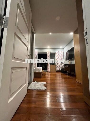 Cho thuê nhà hẻm 10m Bình Lợi, DT: 4,5x20m. Hầm Trệt 2 lầu ST