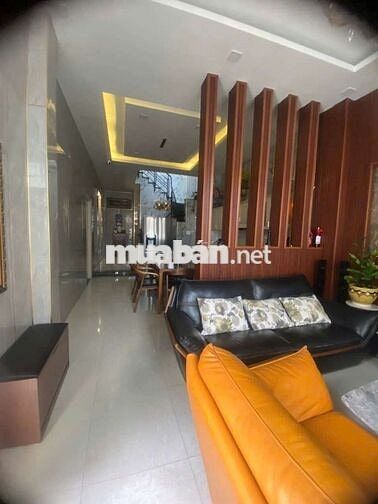 Cho thuê nhà nguyên căn ngay vòng xoay KCX Tân Thuận Huỳnh Tấn Phát Q7