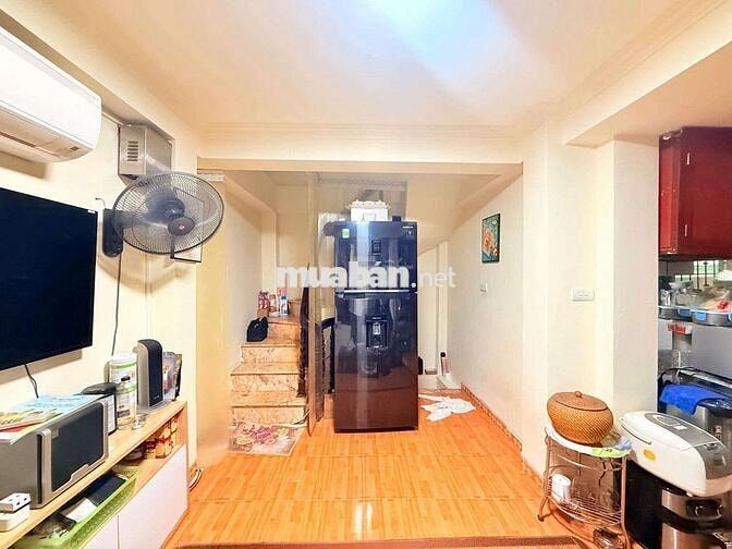 Nhà Phố An Dương, cách phố và ô tô vài bước, 23m, 6 tầng.