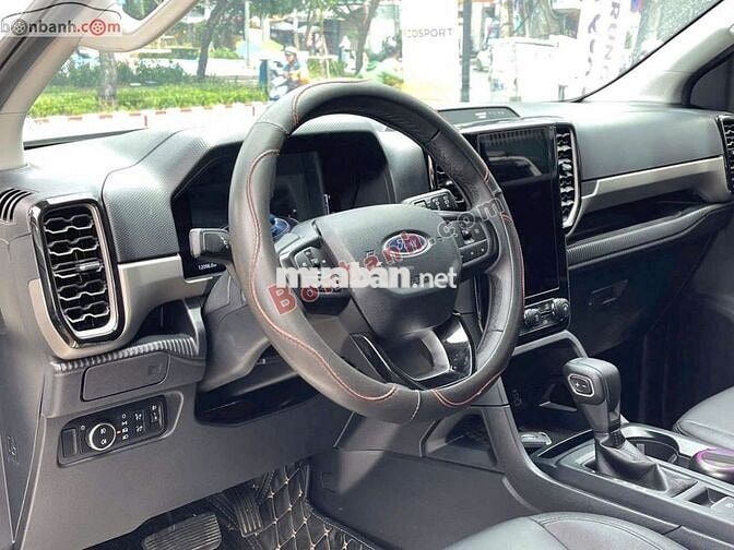 Ford Everest Ambiente 2.0L 4x2 AT 2024 - 1 Tỷ 52