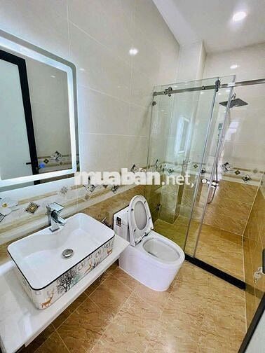 CHO THUÊ NHÀ 4.5X15( TRỆT+2 LẦU+3PN+4WC) NHÀ MỚI DỌN VÀO Ở LIỀN