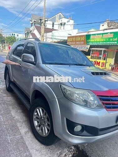 Toyota Fortuner 2014 2.5G - 240000 km