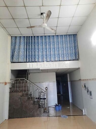 Bán nhà riêng gần chợ đầu mối Hóc Môn, 4,9 tỷ, 60m2.