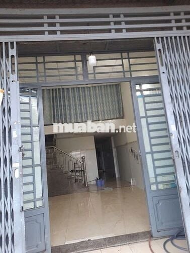 Bán nhà riêng gần chợ đầu mối Hóc Môn, 4,9 tỷ, 60m2.