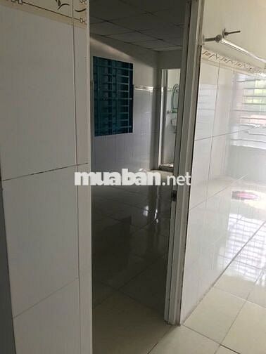 Bán nhà riêng gần chợ đầu mối Hóc Môn, 4,9 tỷ, 60m2.