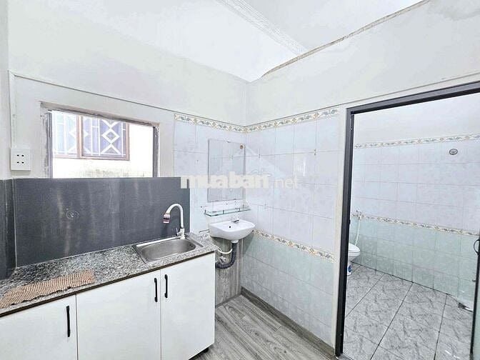 CHÍNH CHỦ STUDIO TÁCH BẾP, DIỆN TÍCH RỘNG THOÁNG, VỊ TRÍ TRUNG TÂM