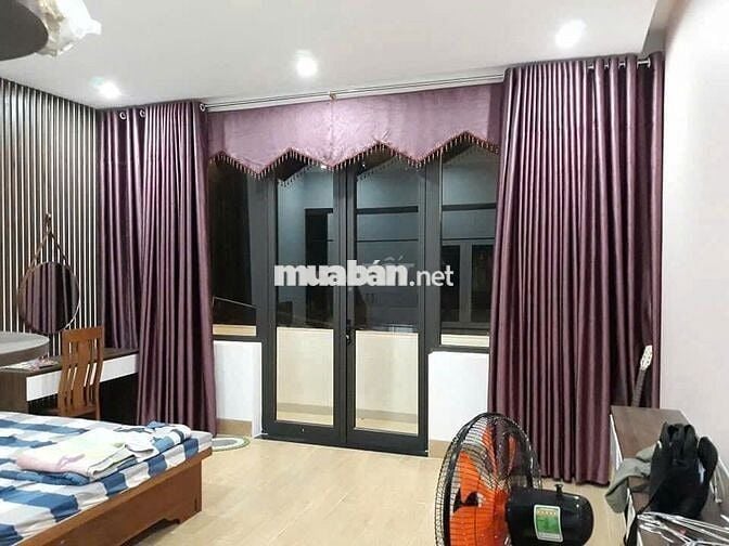 Bán nhà 3 tầng đường Hoài Thanh đối diện trường DHKT - Ngũ Hành Sơn