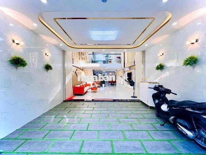 NHÀ MỚI 100m2, 5 TẦNG, NHÀ BÈ, HẺM XE HƠI, DỌN VÀO Ơ NGAY.