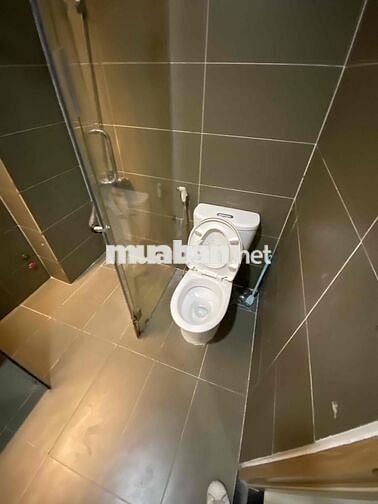 Sang phòng lớn có ban công 35m2 quận 3 lê văn sỹ
