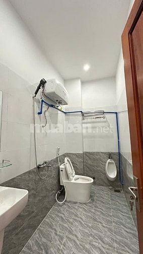 Bán gấp nhà-DT62m2-3TẦNG-3PN-đ nhựa 13m-vĩnh hoà-Nha Trang-Chỉ 5ty5