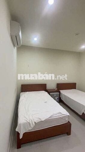 Cho thuê căn hộ mặt tiền Minh Mạng gần biển