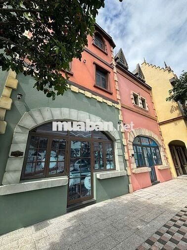 Shophouse VinWonders Phú Quốc, 2 mặt tiền, DT 128,7m², 1 trệt 2 lầu