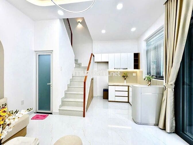 NHÀ MỚI NỘI THẤT CAO CẤP  25M2, 3 TẦNG ,2PN 3WC NGUYỄN TRỌNG TUYỂN .PN