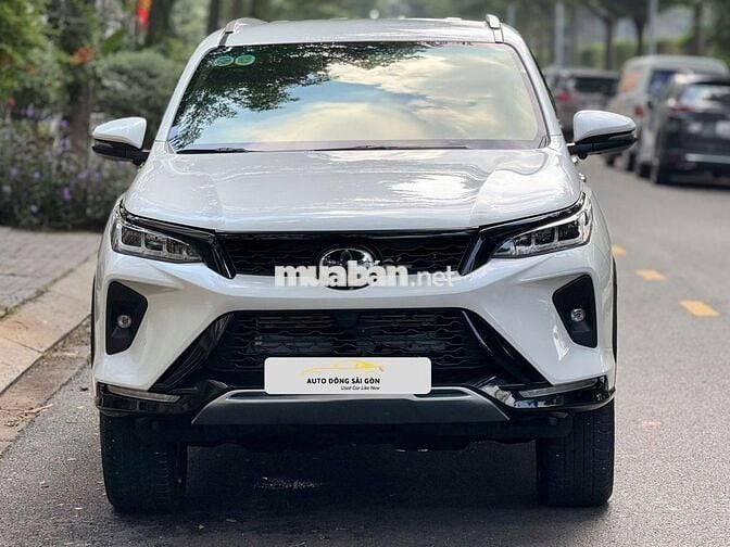 Toyota Fortuner Legender 2.8L AT 4x4 Model 2023