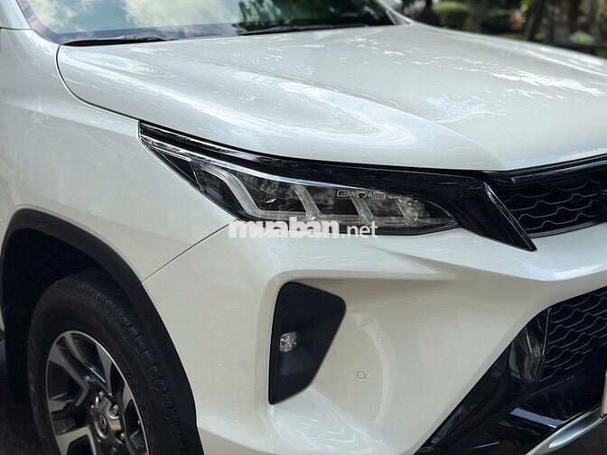 Toyota Fortuner Legender 2.8L AT 4x4 Model 2023
