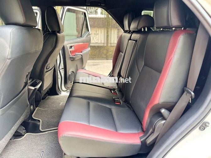 Toyota Fortuner Legender 2.8L AT 4x4 Model 2023
