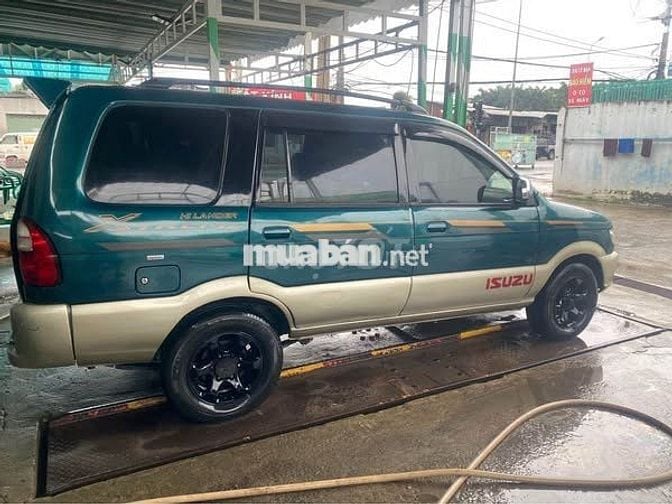 Isuzu 2003 máy dầu 8 chỗ