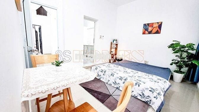 Cho thuê 1PN, ban công, diện tích 30m2- Ngay đường Phạm Văn Đồng