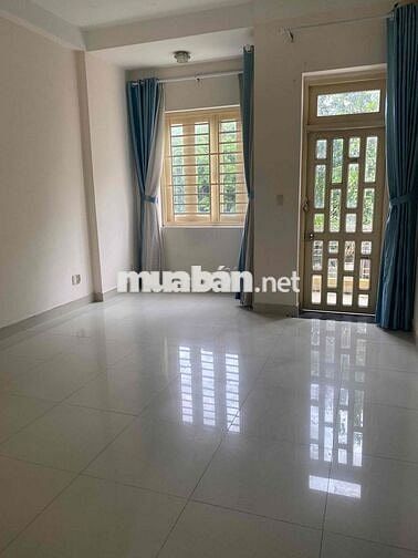CHO THUÊ NHÀ 1T1L 3PN2WC KDC TRƯỜNG THỊNH HẺM XE TẢI GIÁ 13TRIỆU