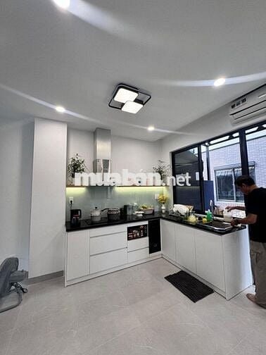 Cho thuê Nhà phố vườn 1 trệt 1 lầu 3pn 3vs full nội thất cao cấp