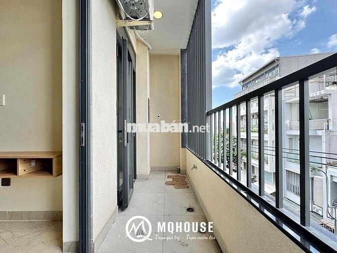 STUDIO PHÒNG NGỦ BAN CÔNG SIÊU RỘNG, NỘI THẤT SANG XỊN