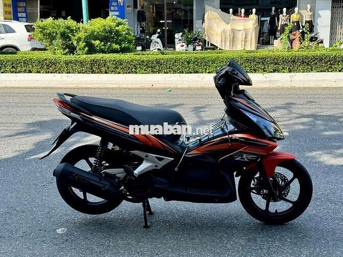 Cần ra đi e nó xe máy bao rin ngoài hình ok