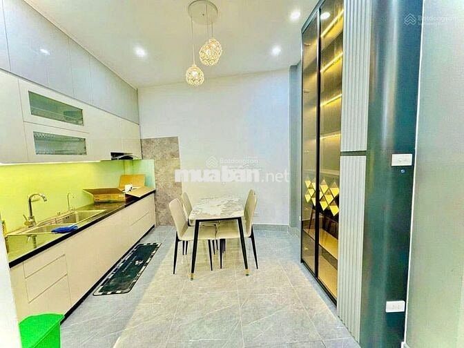 Nguyễn Oanh. P6 gần Trường HVT 3 lầu Nhỉnh 4.x tỷ