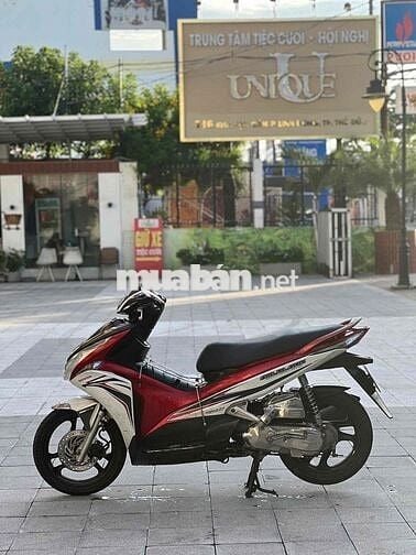 🌈Honda AIRBLADE 2011 màu trắng đỏ đen mới 85 %