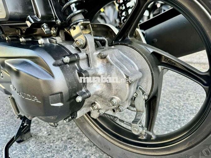 Cần ra đi e nó xe máy bao rin ngoài hình ok