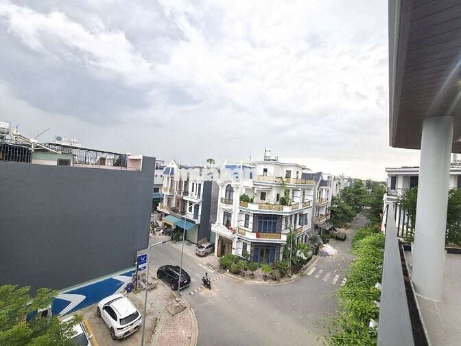 Tòa nhà văn phòng 400m2 sàn tại An Phú Tp Hồ Chí Minh