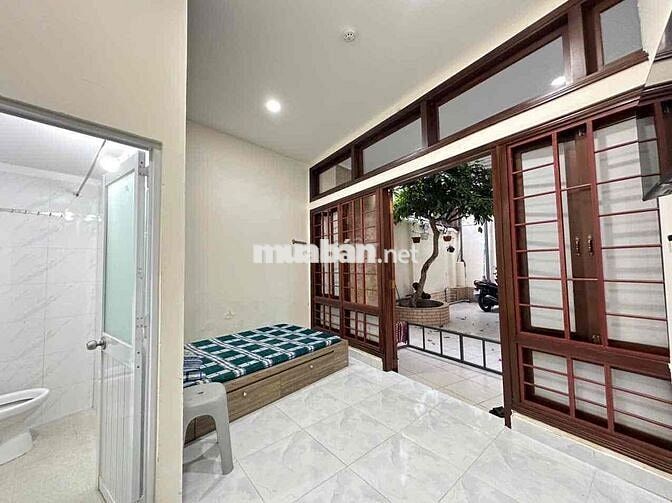 Sát Cầu Bông Tiện Sang Q1, Full Nội Thất, Chỉ Tính Điện Nước